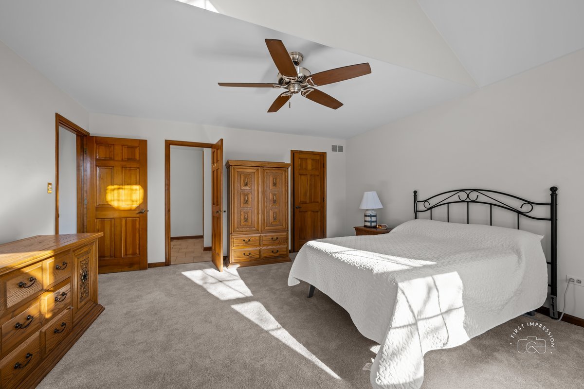 2408 Barkdoll Road, Naperville, IL 60565