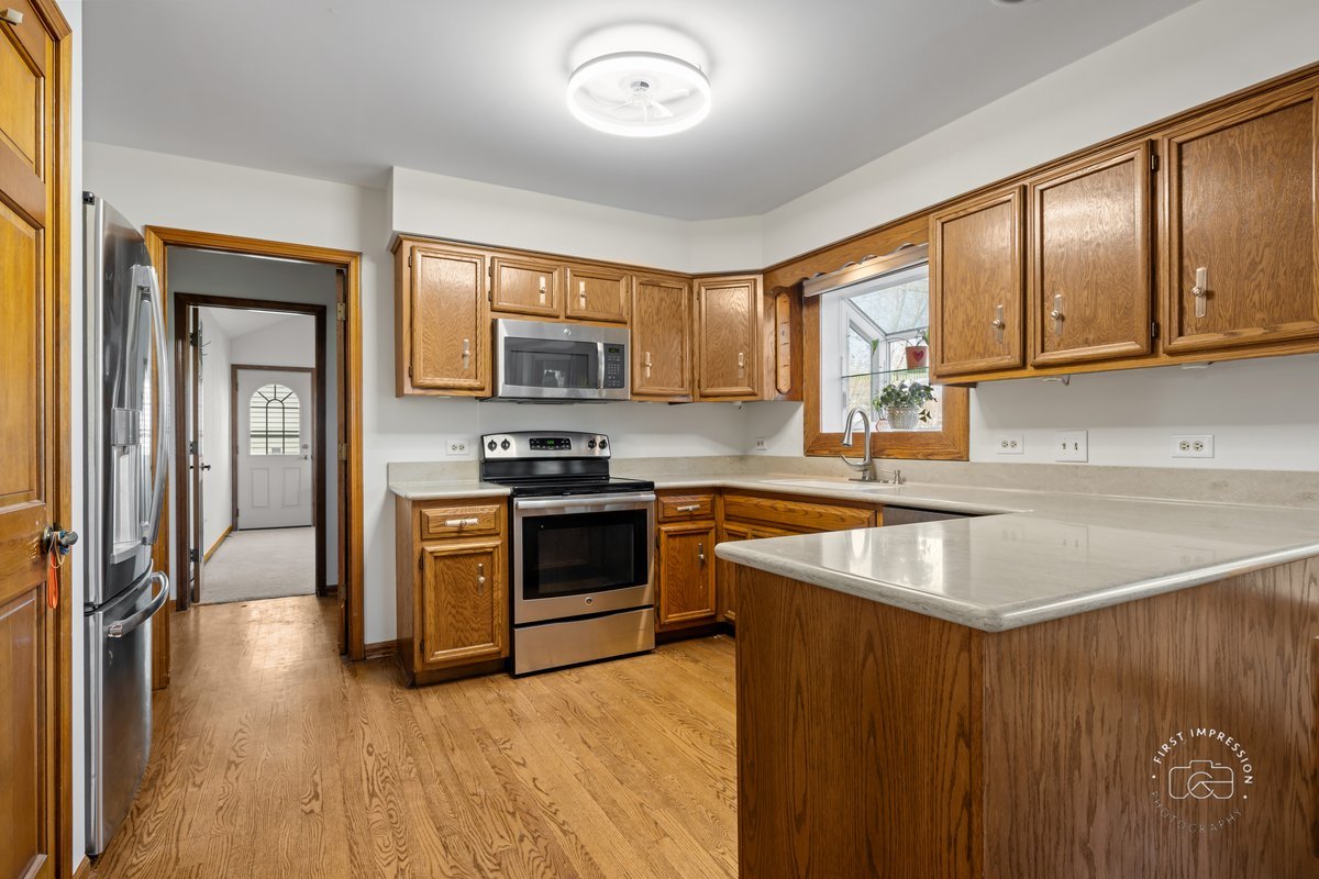 2408 Barkdoll Road, Naperville, IL 60565