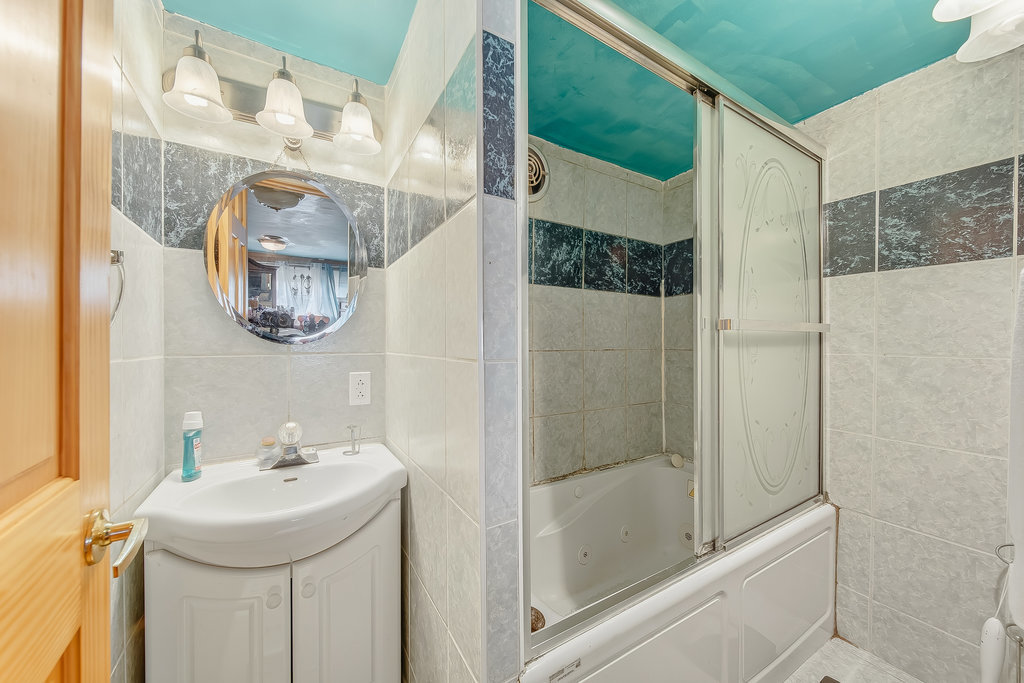 452 E 167th Street, South Holland, IL 60473