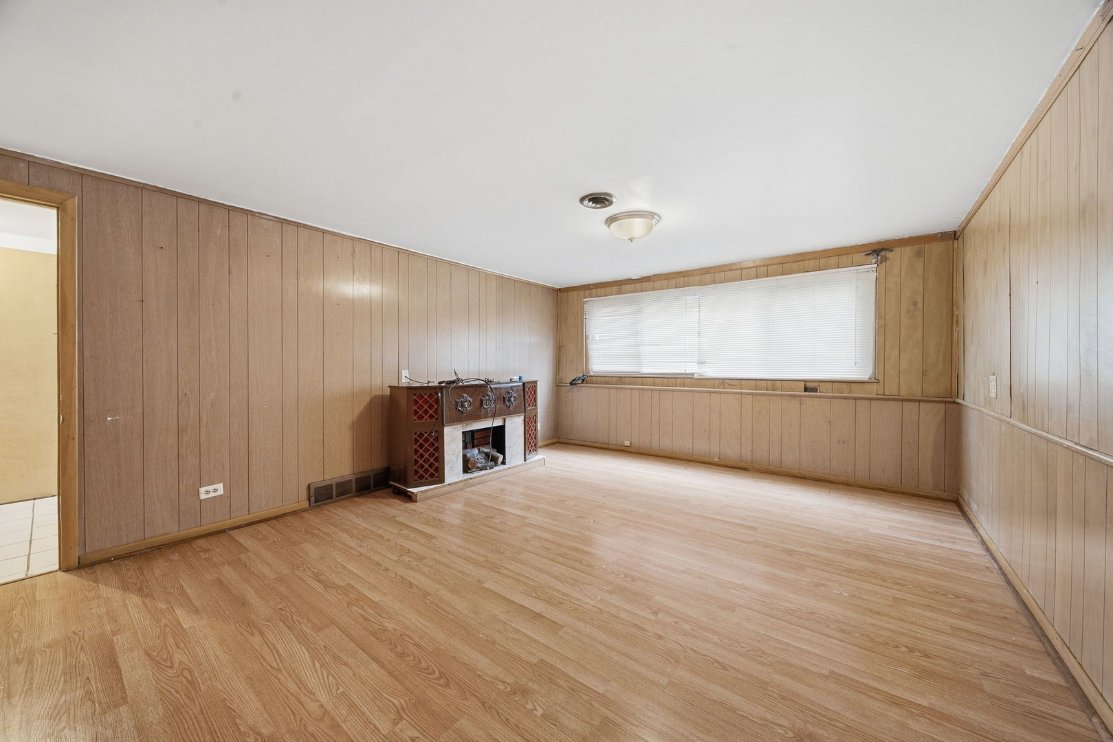 452 E 167th Street, South Holland, IL 60473