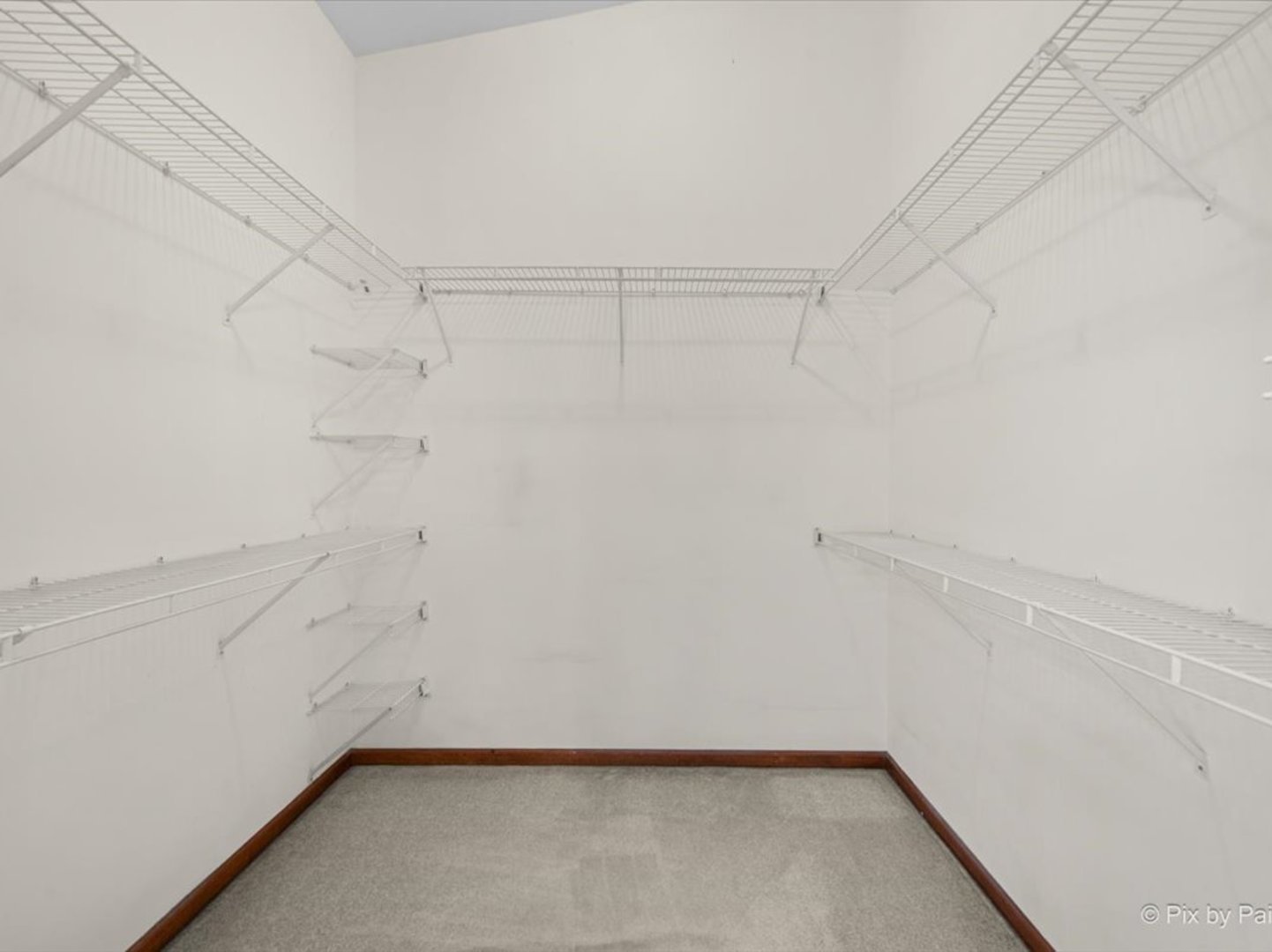 113 S Windham Lane, Bloomingdale, IL 60108