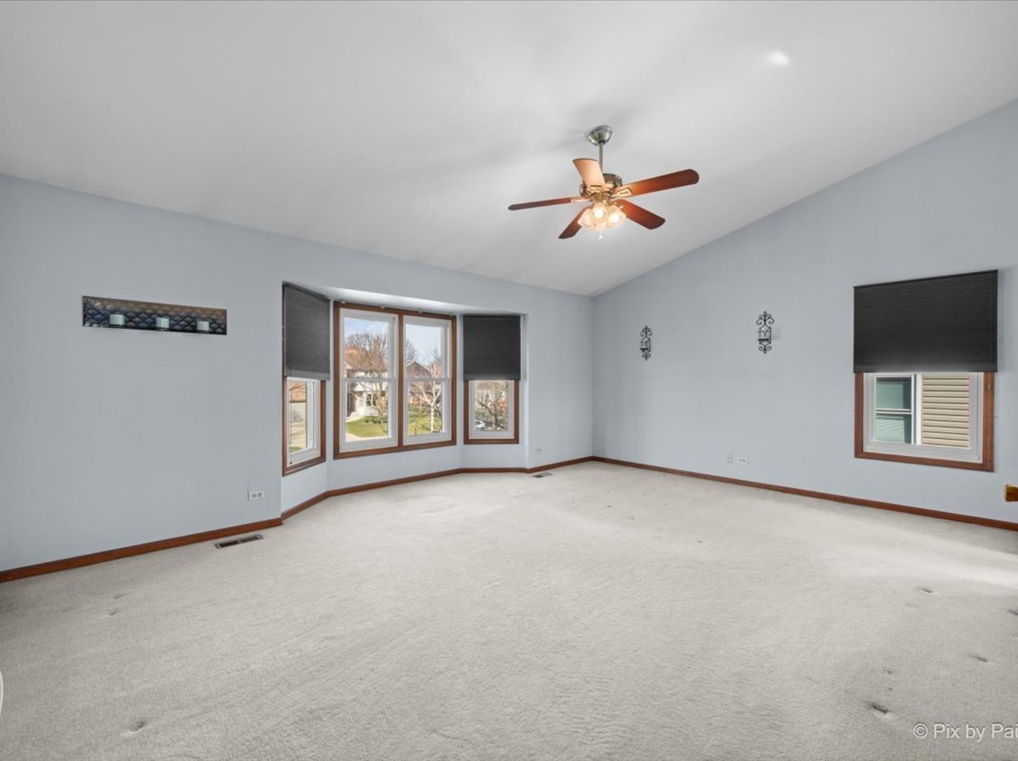 113 S Windham Lane, Bloomingdale, IL 60108