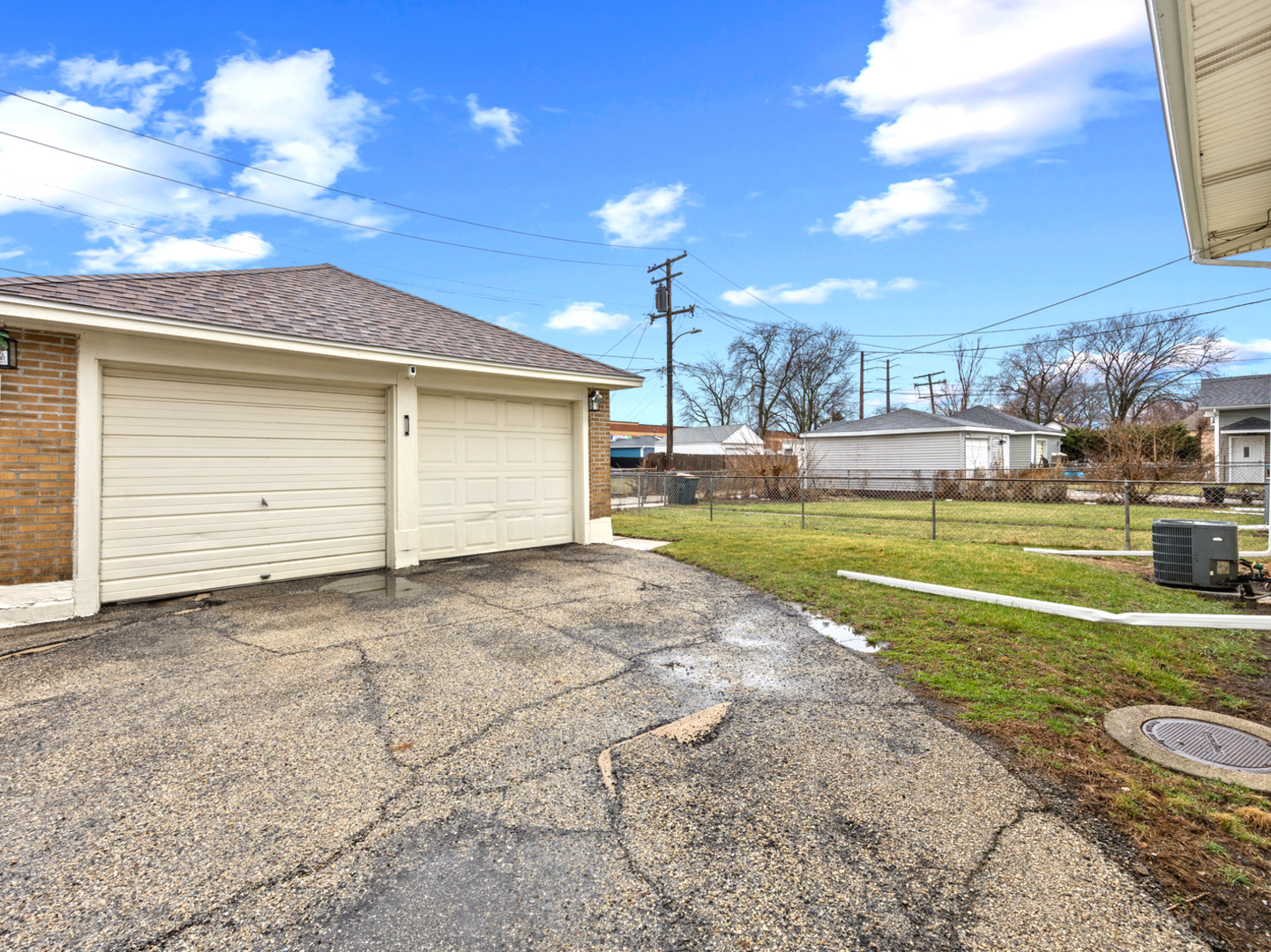 2610 Glos Avenue, Bellwood, IL 60104