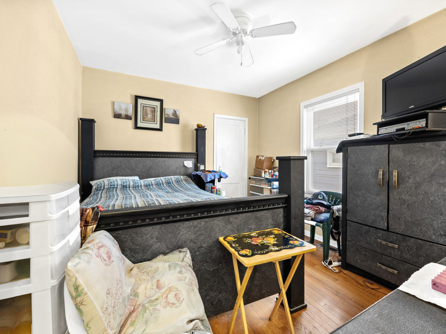 2610 Glos Avenue, Bellwood, IL 60104