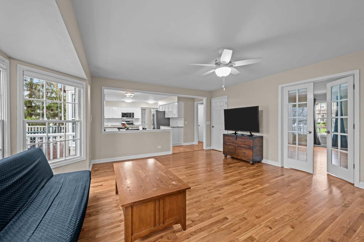 1002 Shimer Court, Naperville, IL 60565