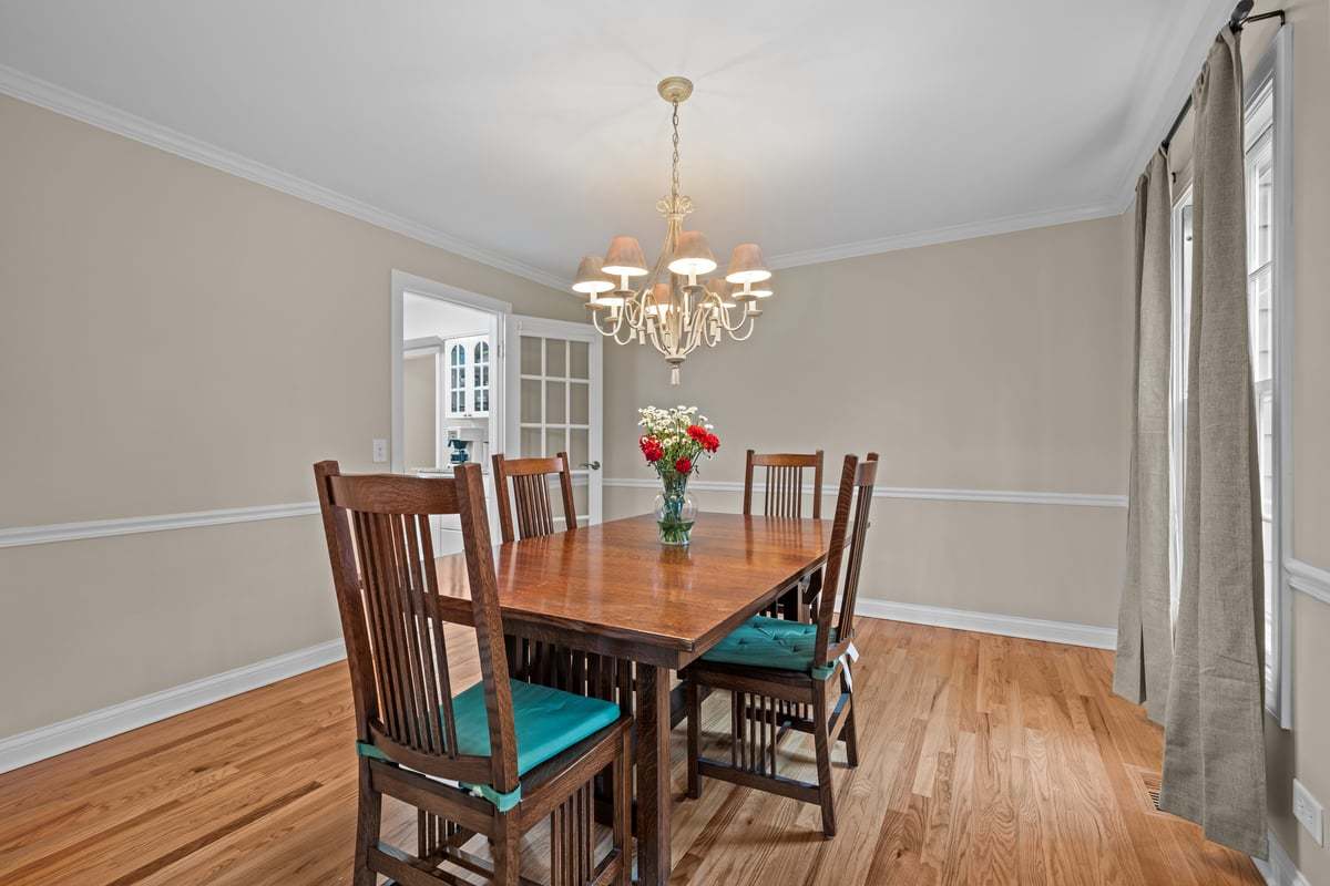 1002 Shimer Court, Naperville, IL 60565