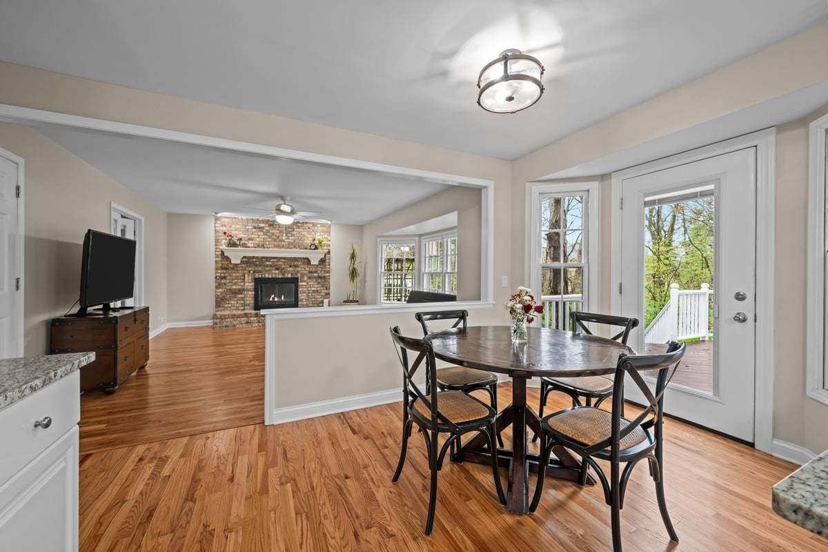 1002 Shimer Court, Naperville, IL 60565