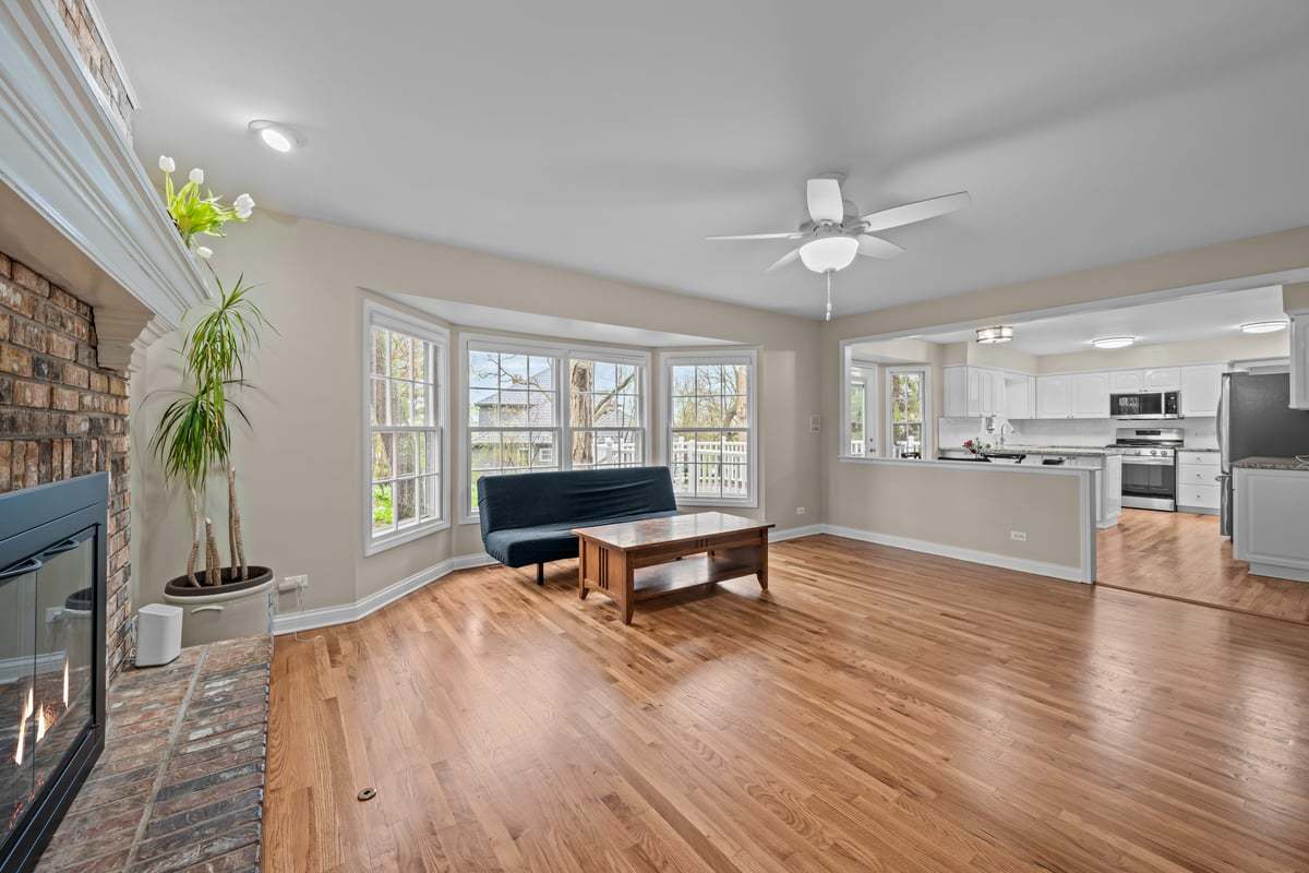 1002 Shimer Court, Naperville, IL 60565