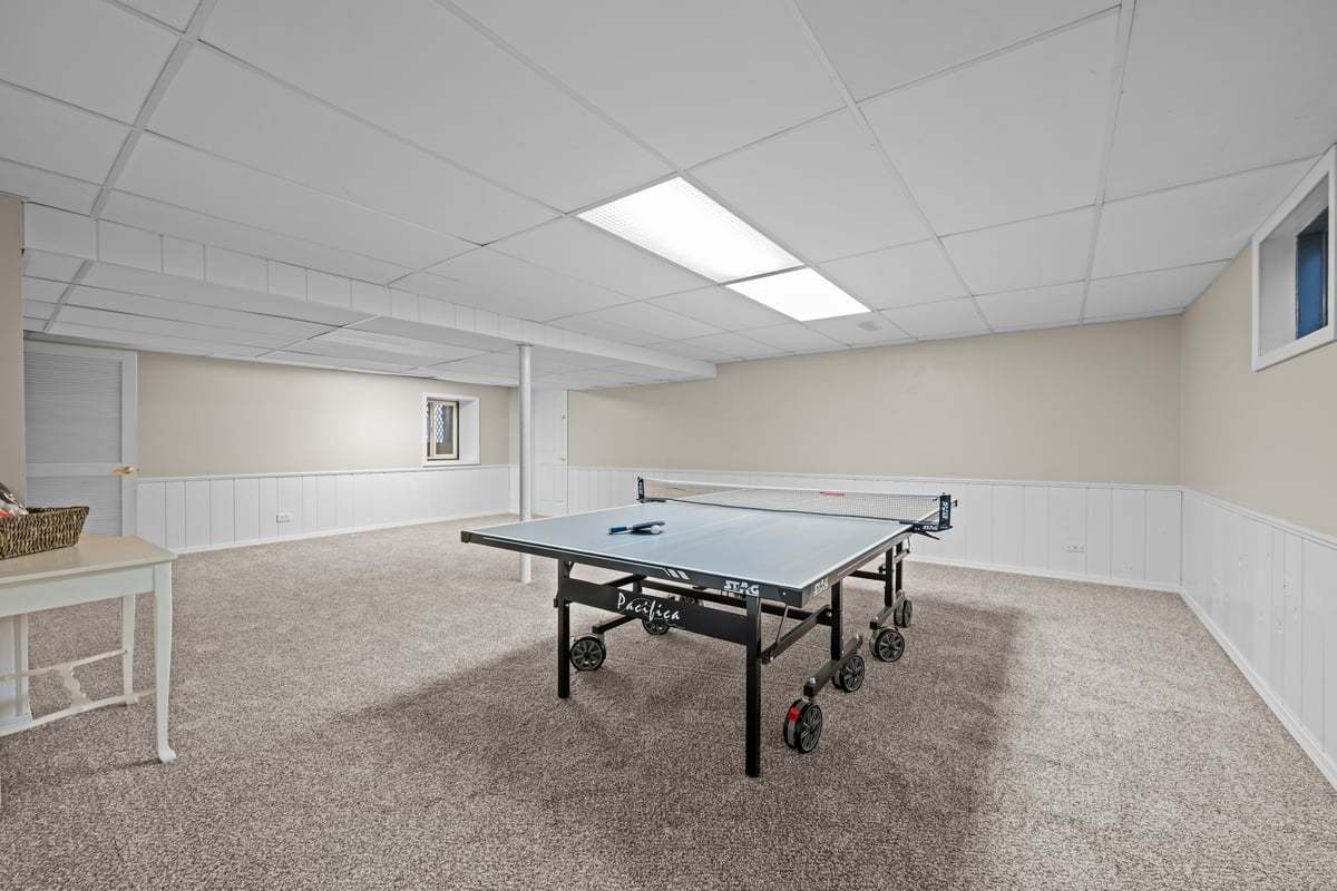 1002 Shimer Court, Naperville, IL 60565