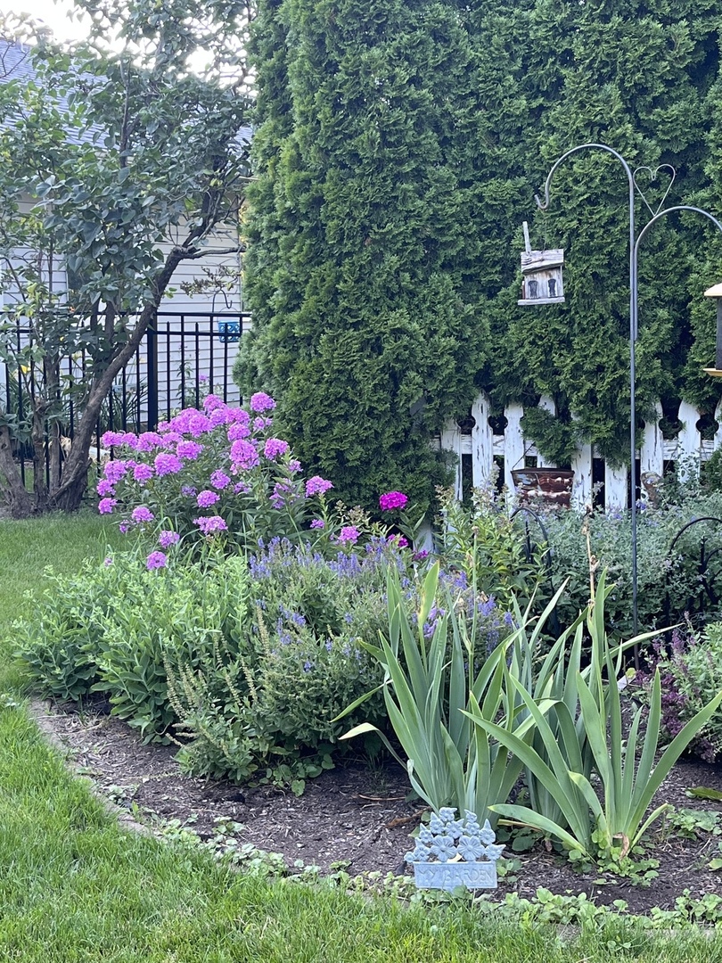 1524 John Street, Sycamore, IL 60178