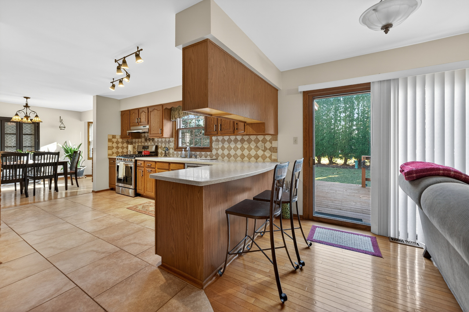 1524 John Street, Sycamore, IL 60178