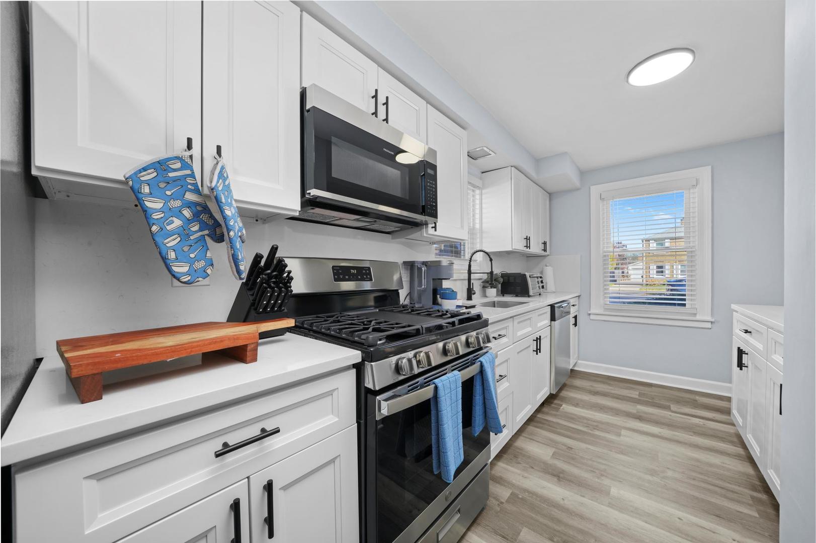 1714 N 73rd Court, Elmwood Park, IL 60707