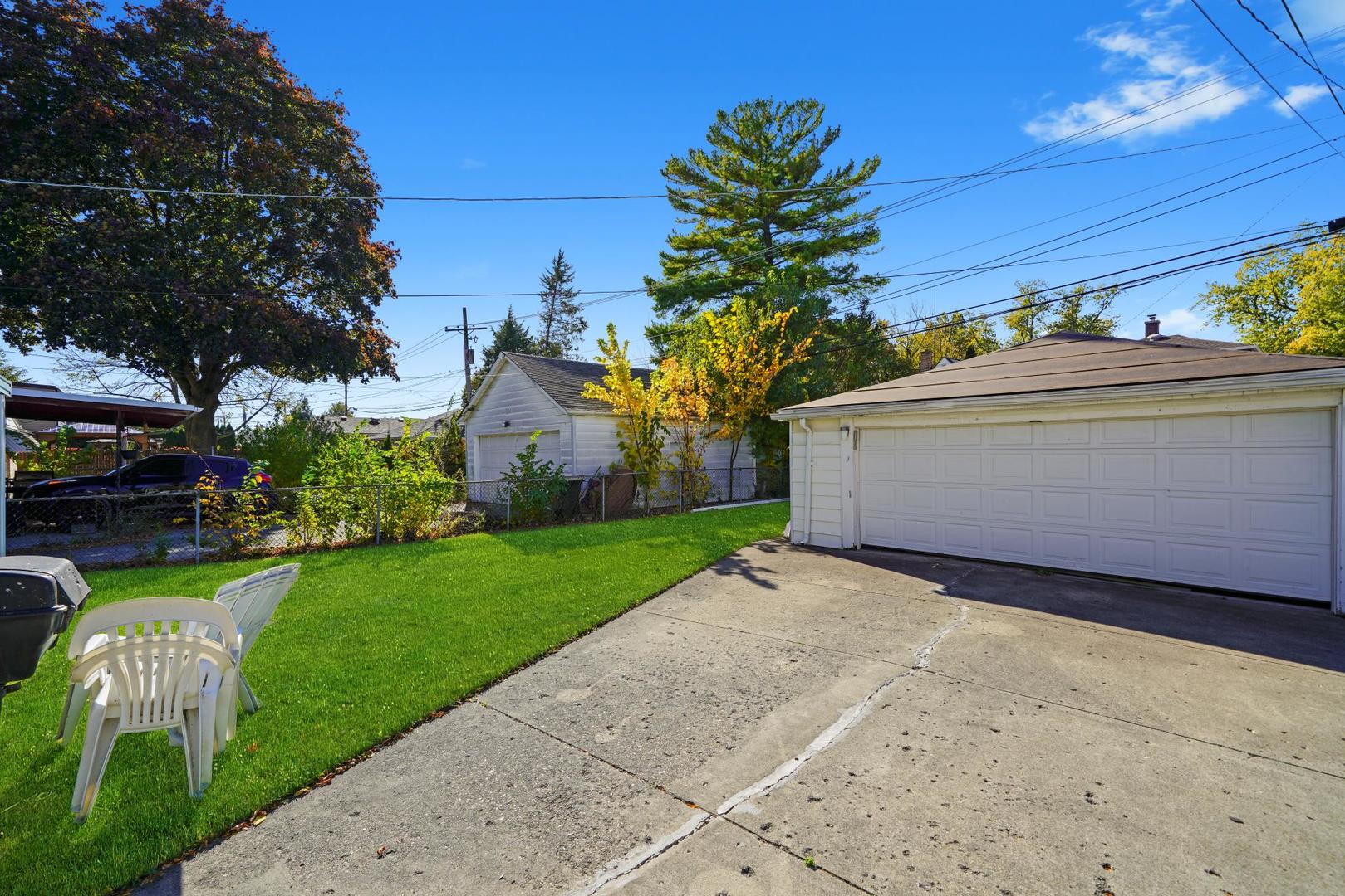 1714 N 73rd Court, Elmwood Park, IL 60707