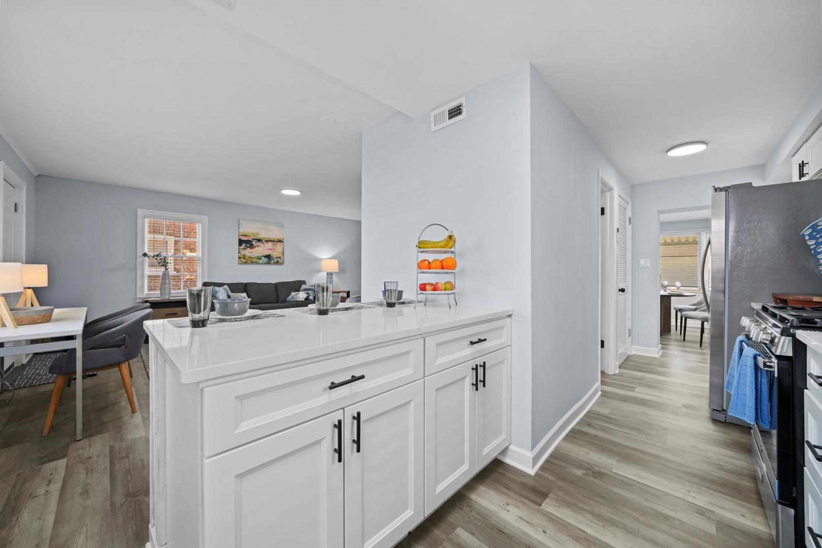 1714 N 73rd Court, Elmwood Park, IL 60707