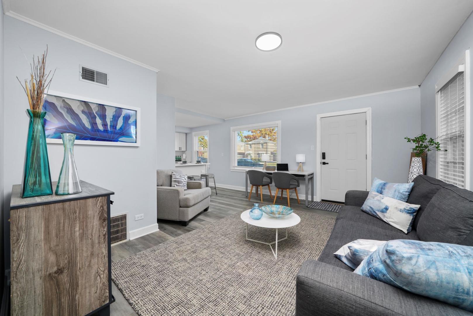 1714 N 73rd Court, Elmwood Park, IL 60707