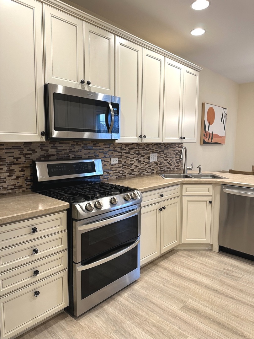 5102 Monroe Street, Matteson, IL 60443