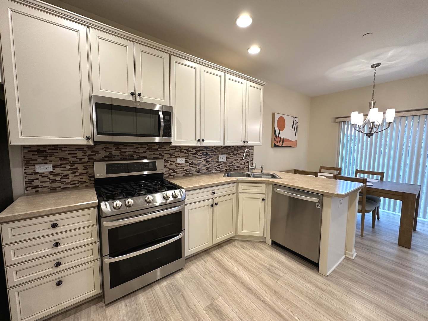 5102 Monroe Street, Matteson, IL 60443