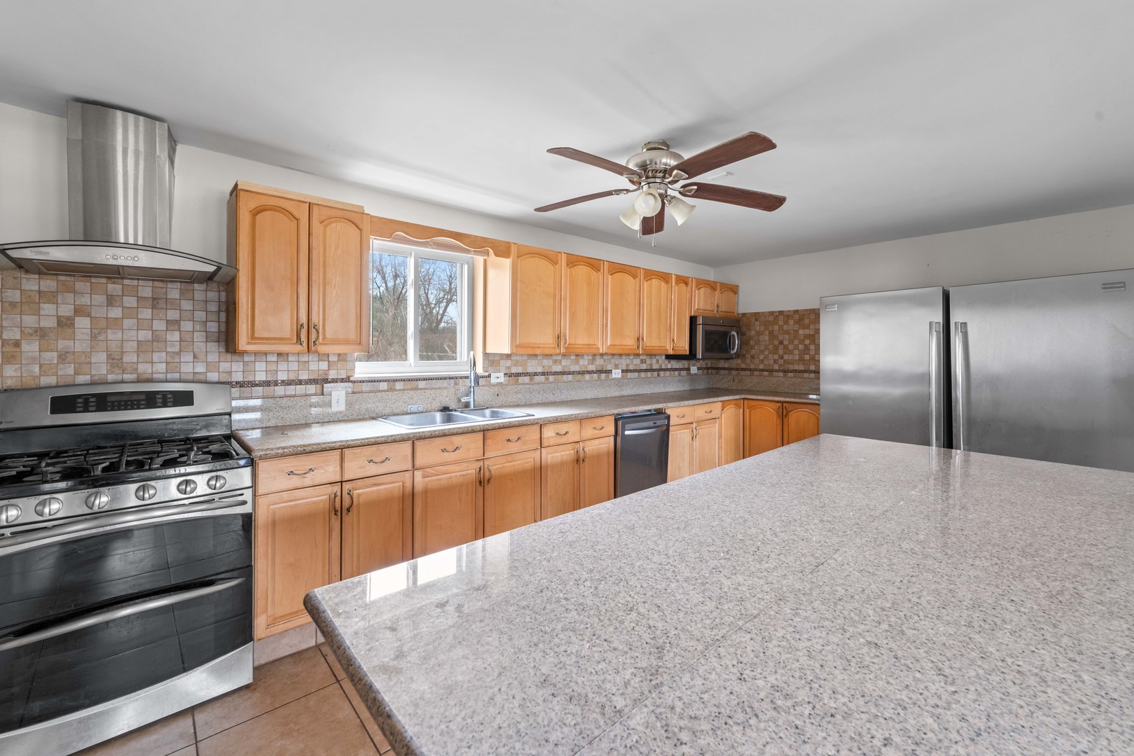 2 Wild Cherry Lane, Palos Park, IL 60464