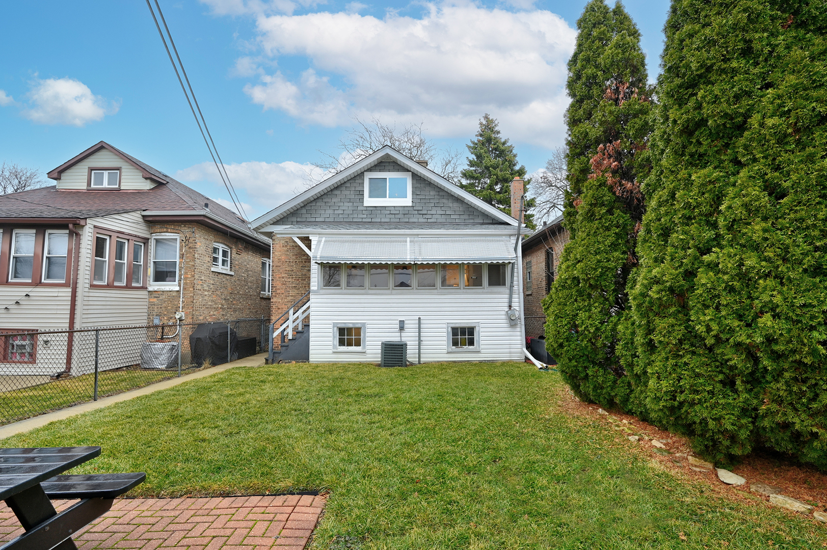 2714 Clarence Avenue, Berwyn, IL 60402