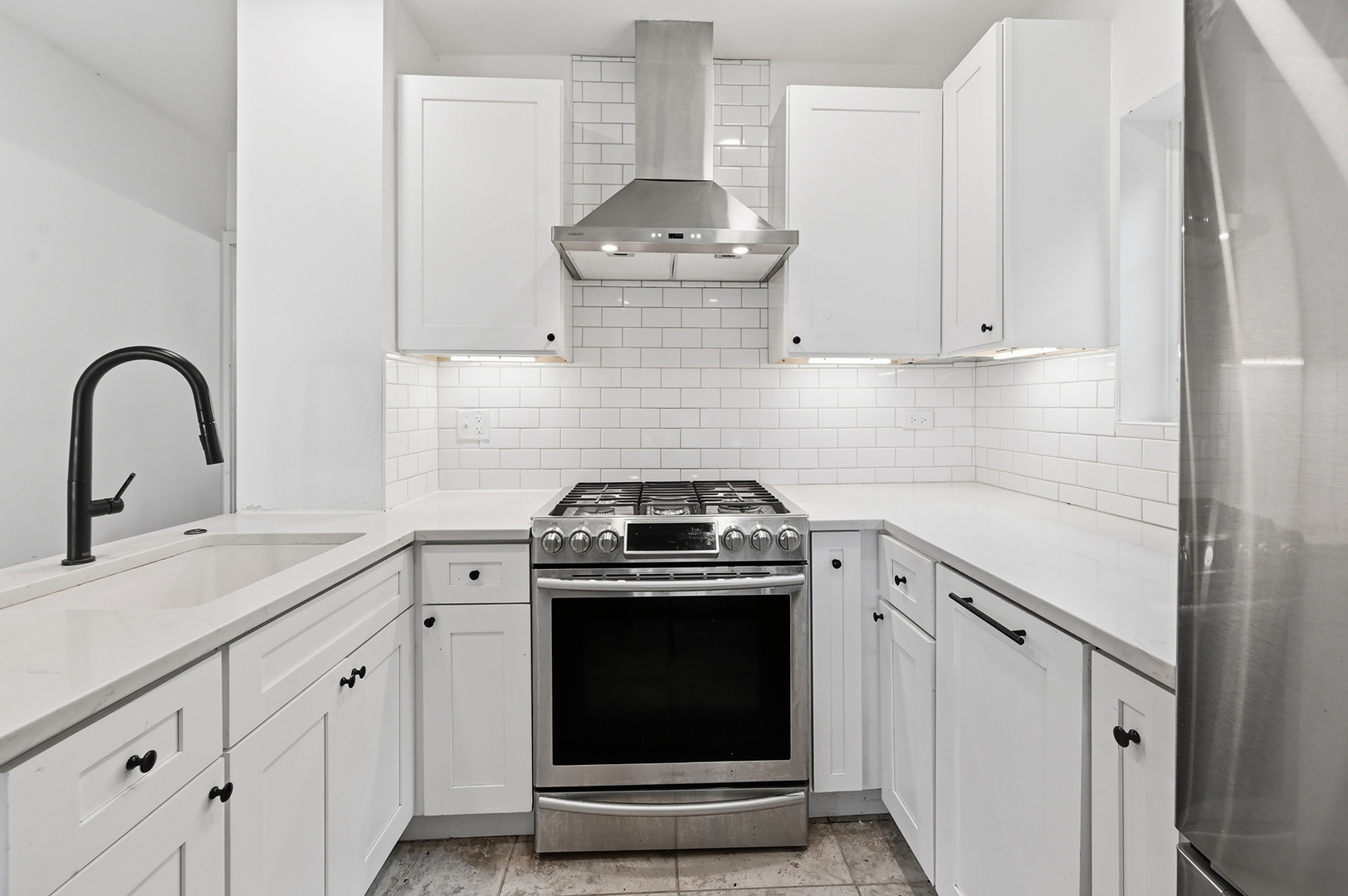 2714 Clarence Avenue, Berwyn, IL 60402