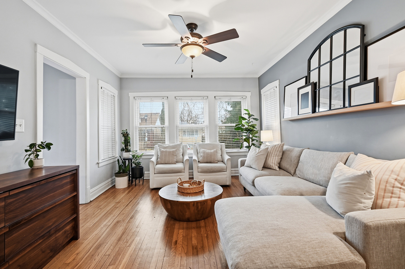 2714 Clarence Avenue, Berwyn, IL 60402