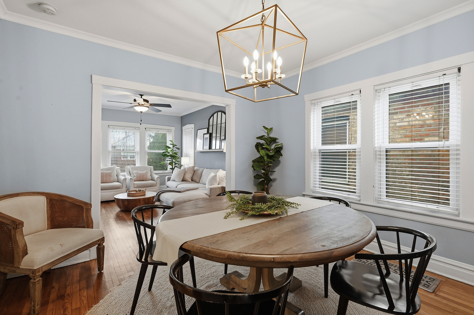 2714 Clarence Avenue, Berwyn, IL 60402