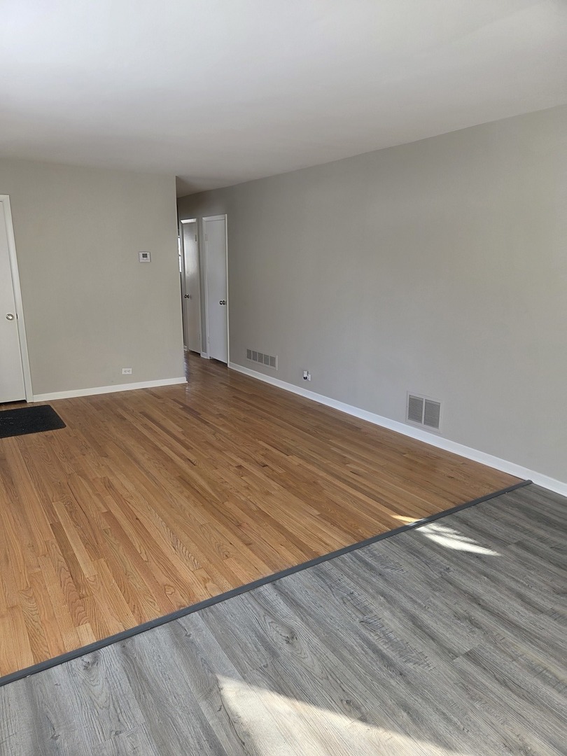 20948 S 80th Avenue, Frankfort, IL 60423