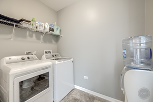 871 Finley Drive #871, Aurora, IL 60504