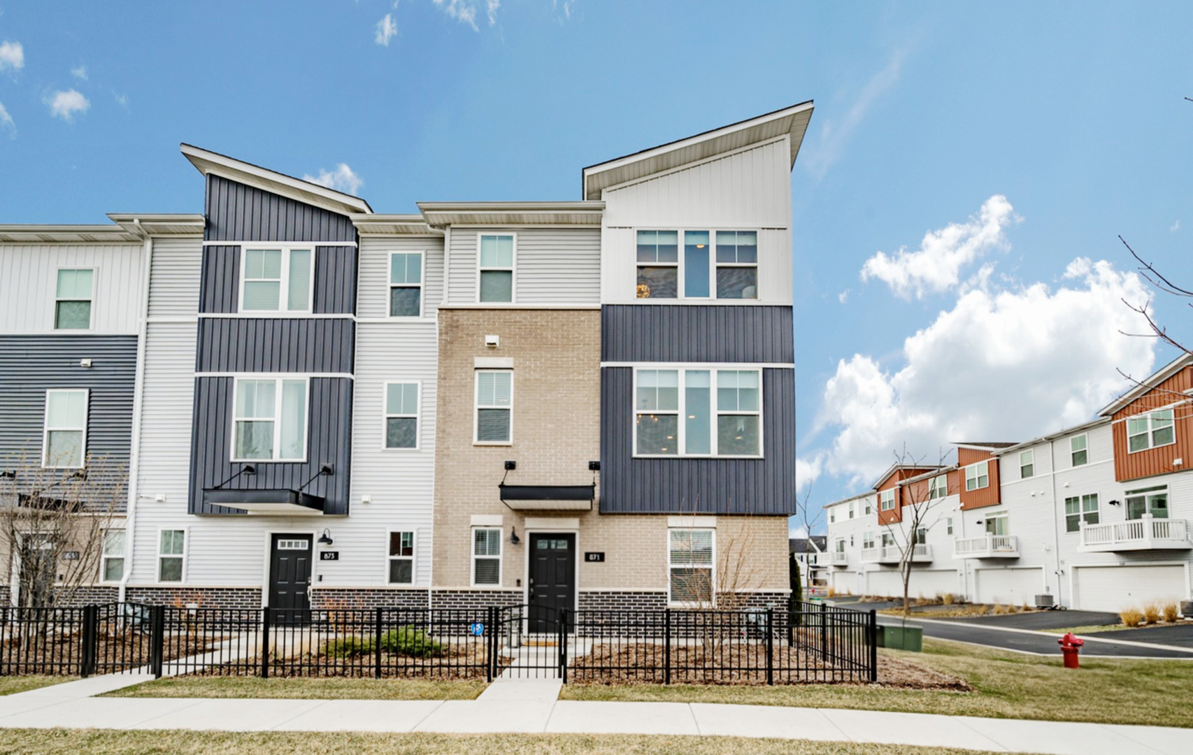 871 Finley Drive #871, Aurora, IL 60504