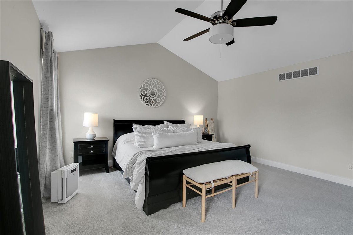 1557 Melbourne Street, Elburn, IL 60119