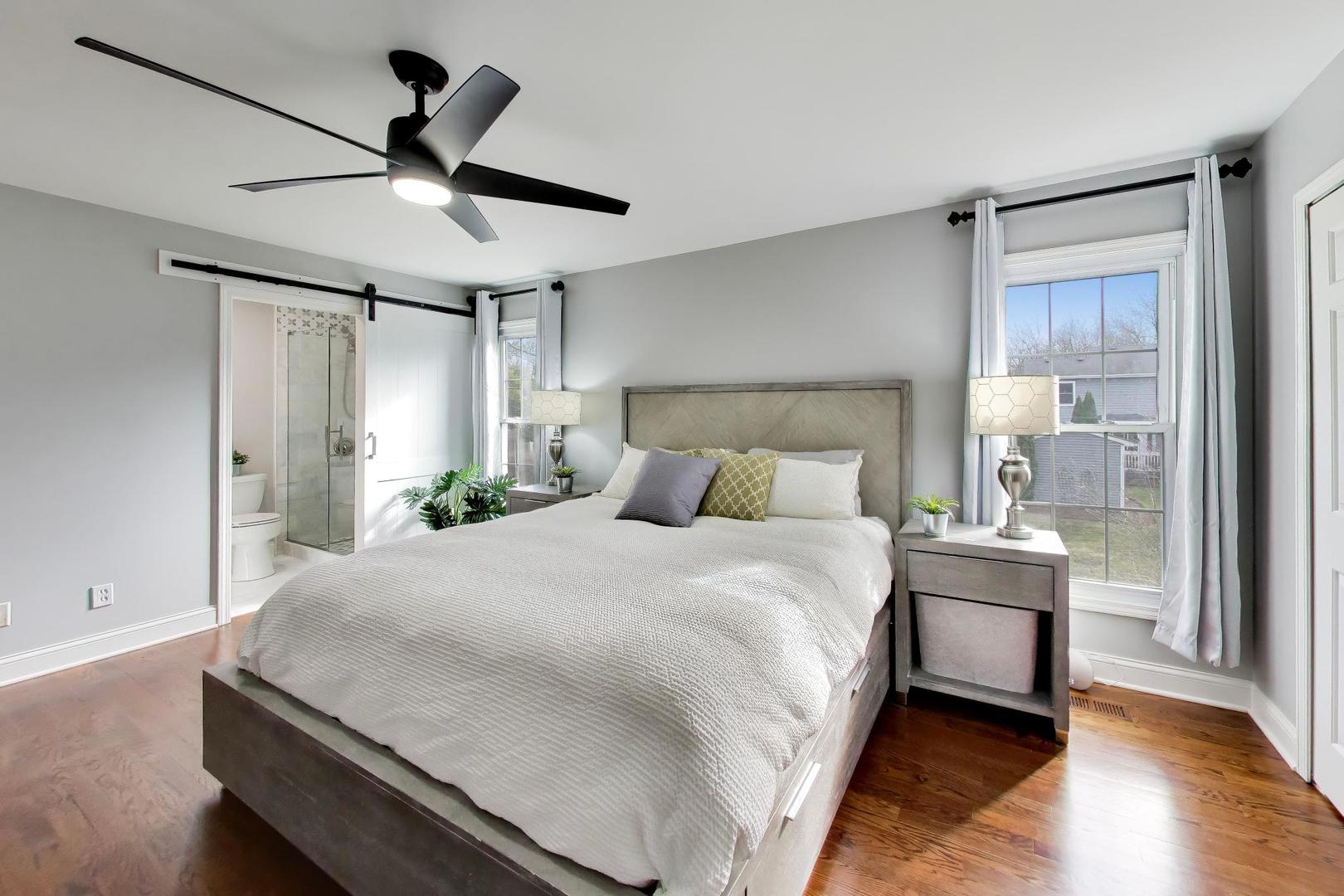 606 Thackeray Lane, Fox River Grove, IL 60021