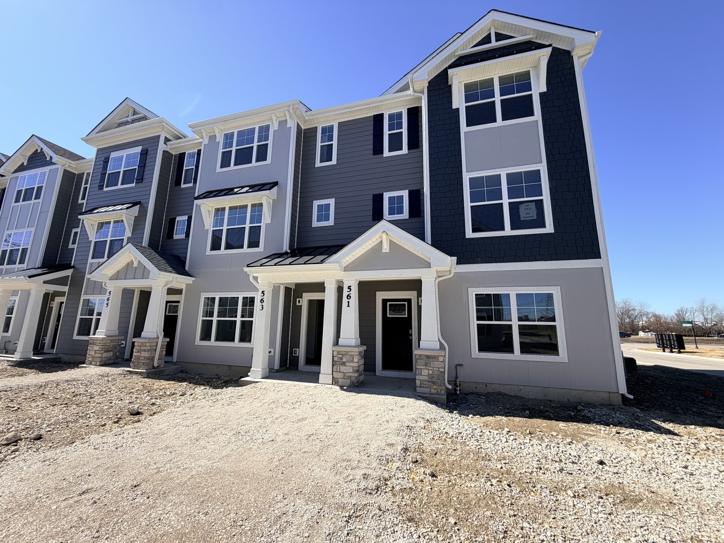 563 yosemite Way #563, Mundelein, IL 60060