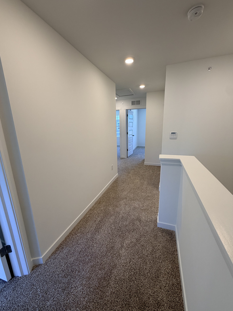 563 yosemite Way #563, Mundelein, IL 60060