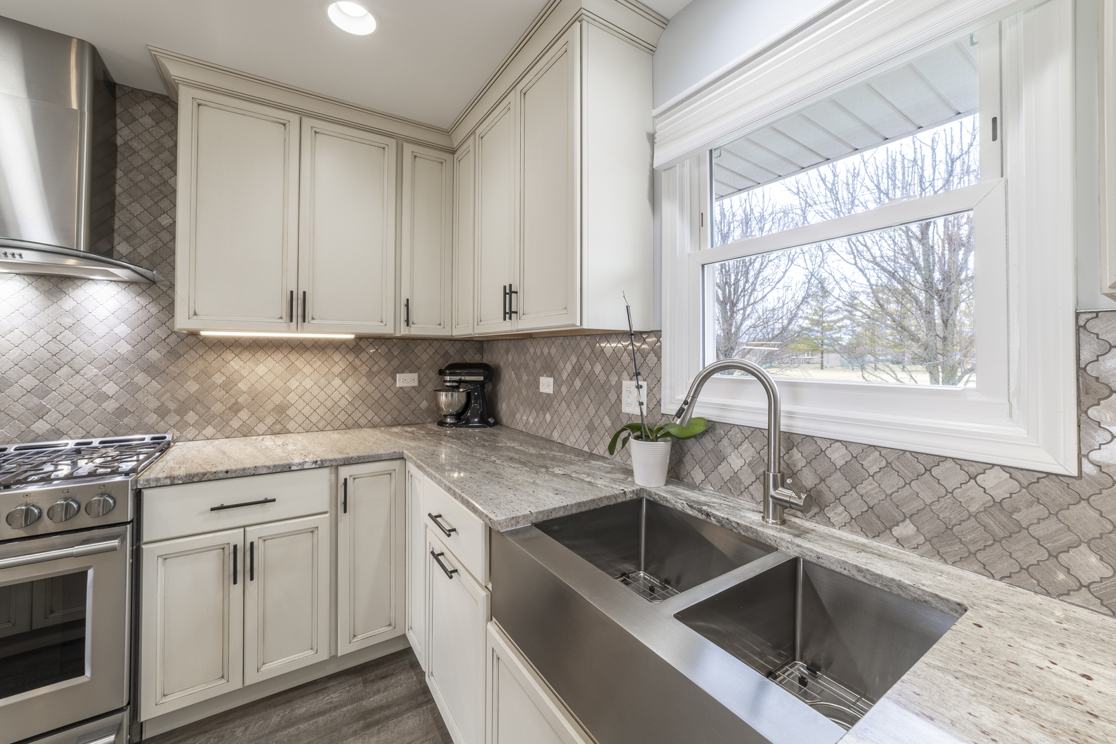 16612 Meadow Court, Tinley Park, IL 60477