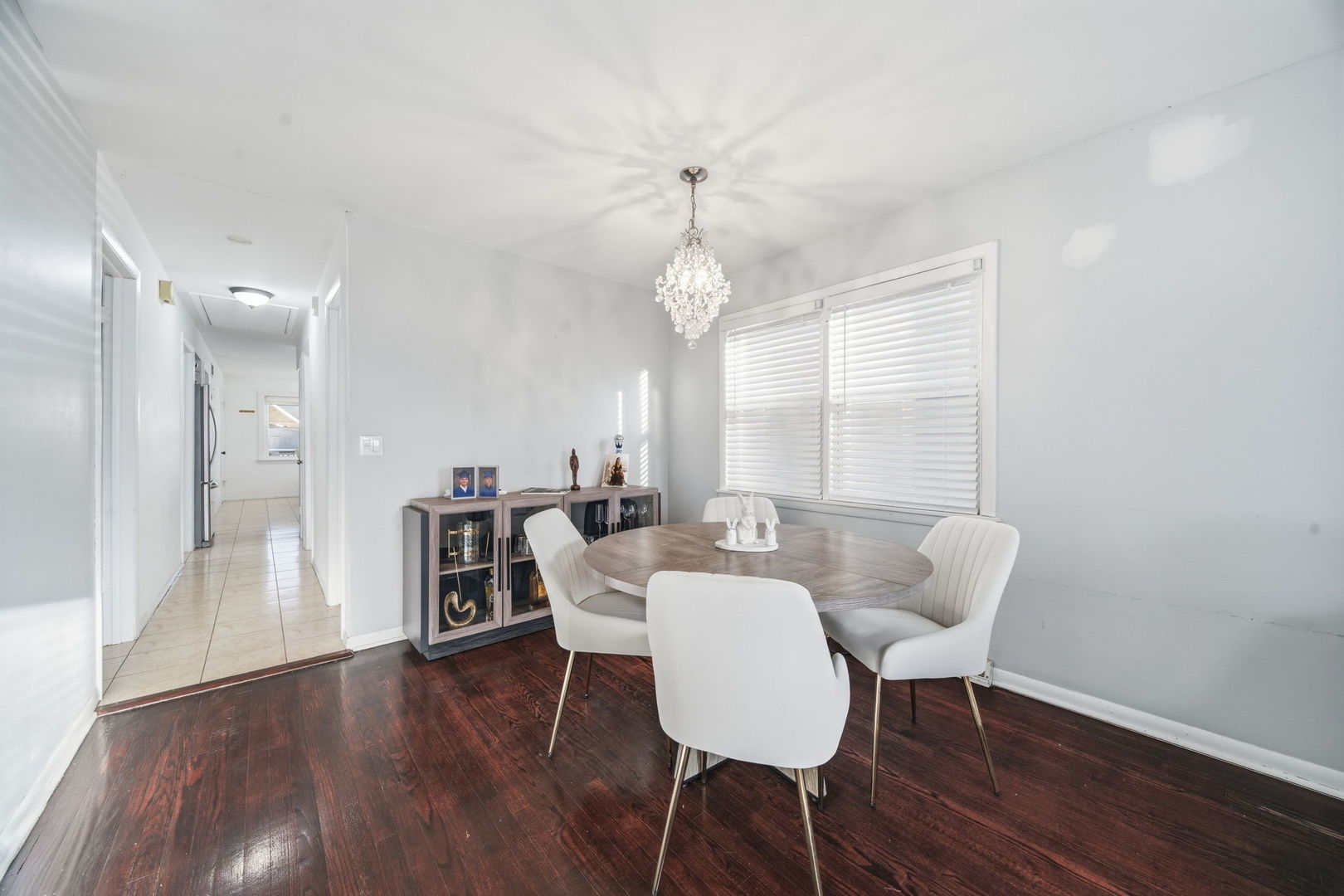 2951 N Rutherford Avenue, Chicago, IL 60634