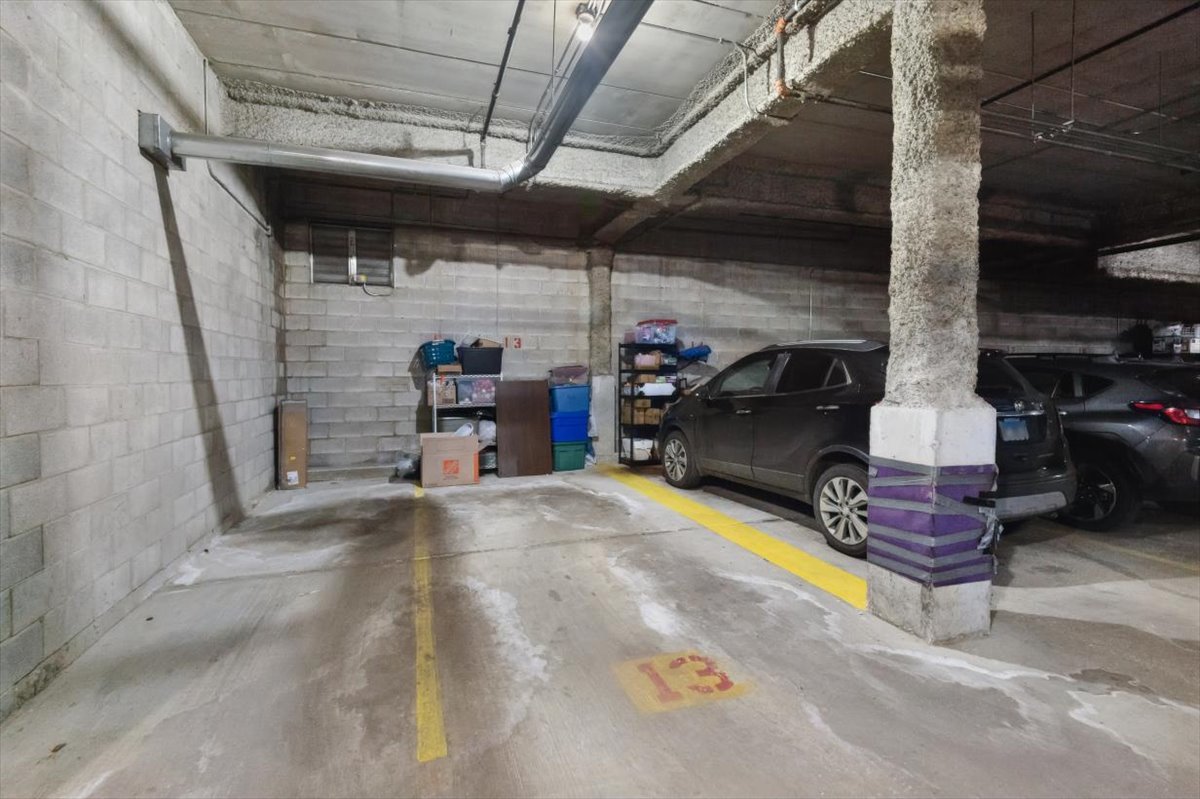 3113 W Lawrence Avenue #A201, Chicago, IL 60625