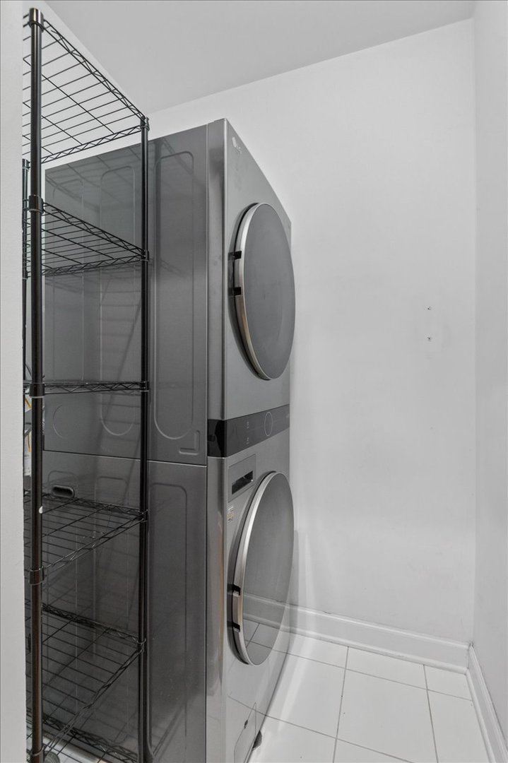 3113 W Lawrence Avenue #A201, Chicago, IL 60625