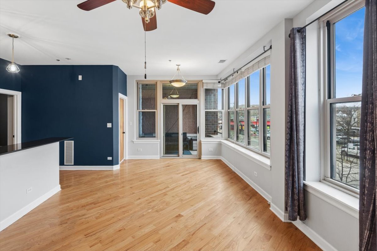 3113 W Lawrence Avenue #A201, Chicago, IL 60625