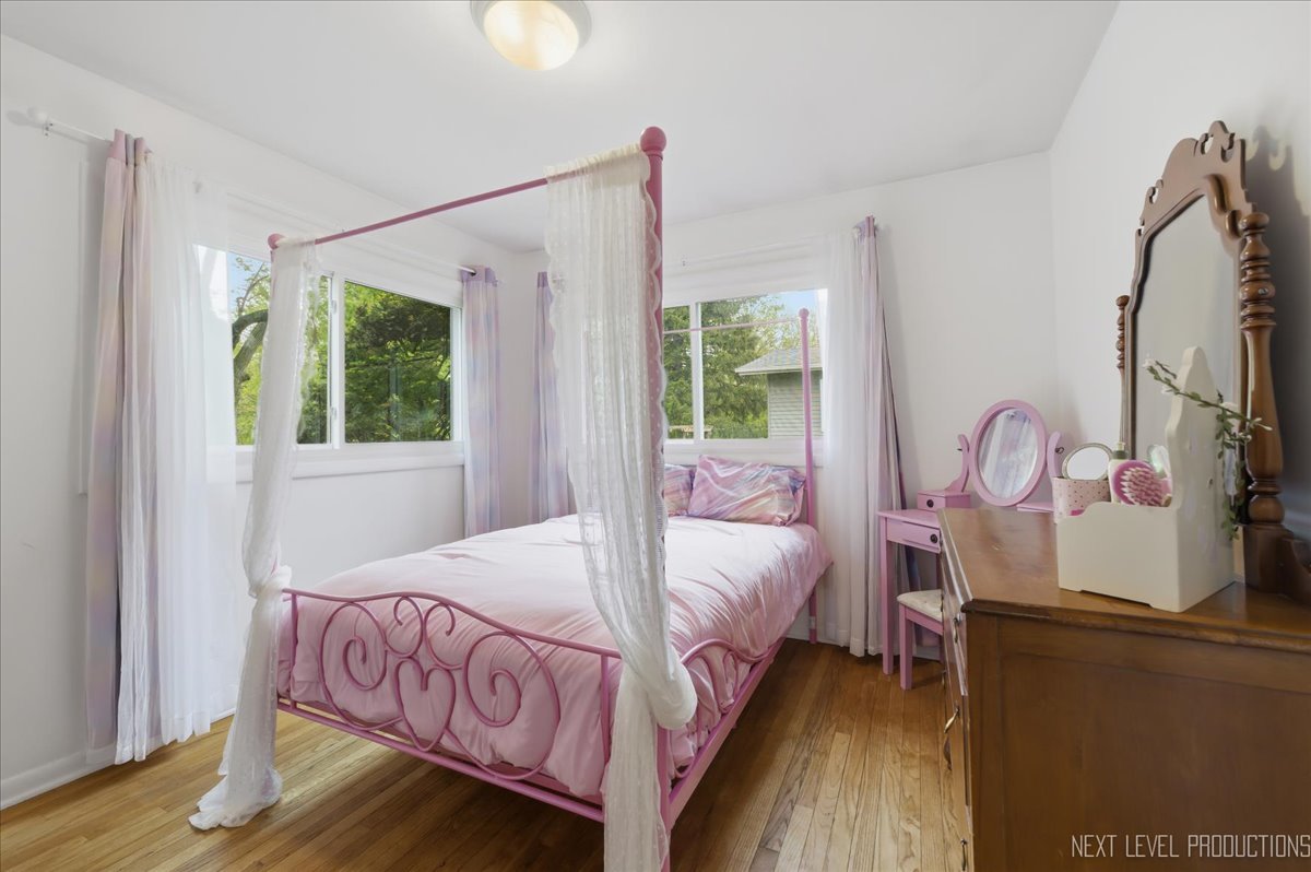 29W454 Ray Avenue, West Chicago, IL 60185