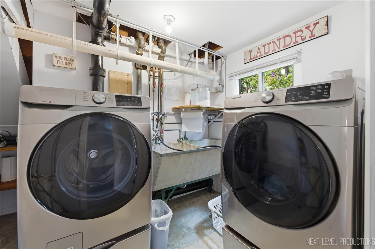 29W454 Ray Avenue, West Chicago, IL 60185