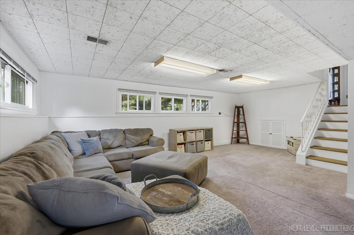 29W454 Ray Avenue, West Chicago, IL 60185