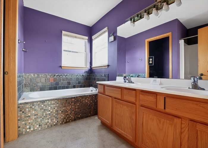 1605 ILES Avenue, Belvidere, IL 61008