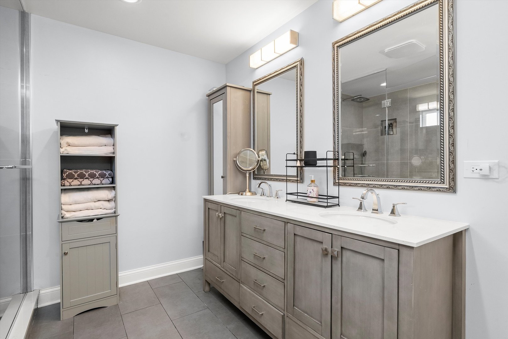 2637 Oak Street, River Grove, IL 60171