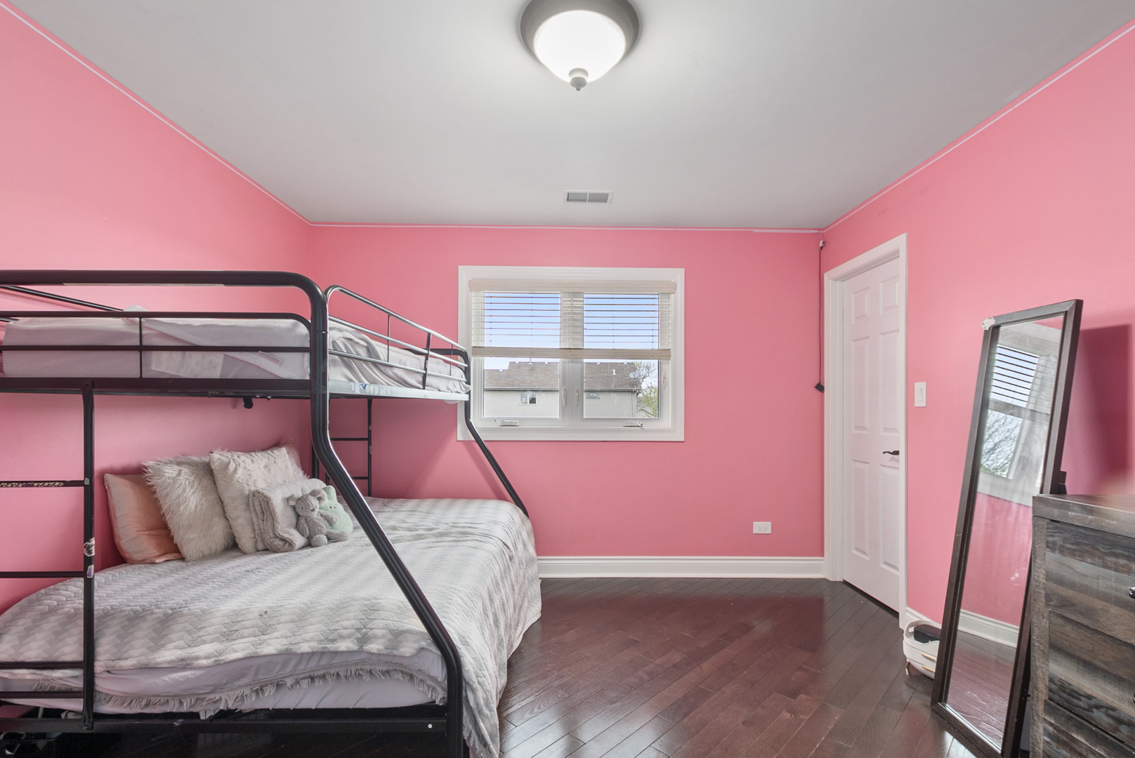 9018 Glenshire Street, Tinley Park, IL 60487