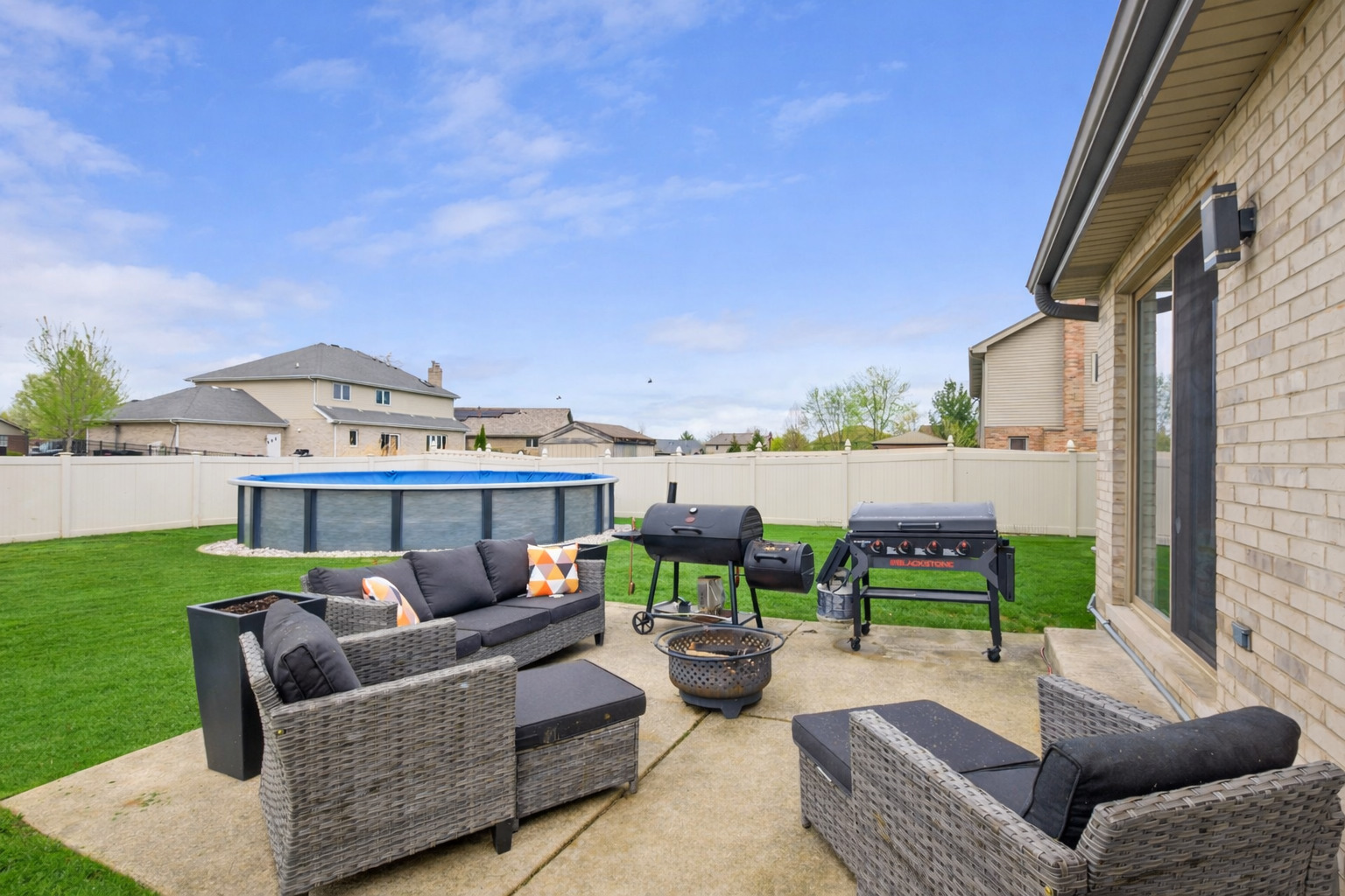 9018 Glenshire Street, Tinley Park, IL 60487