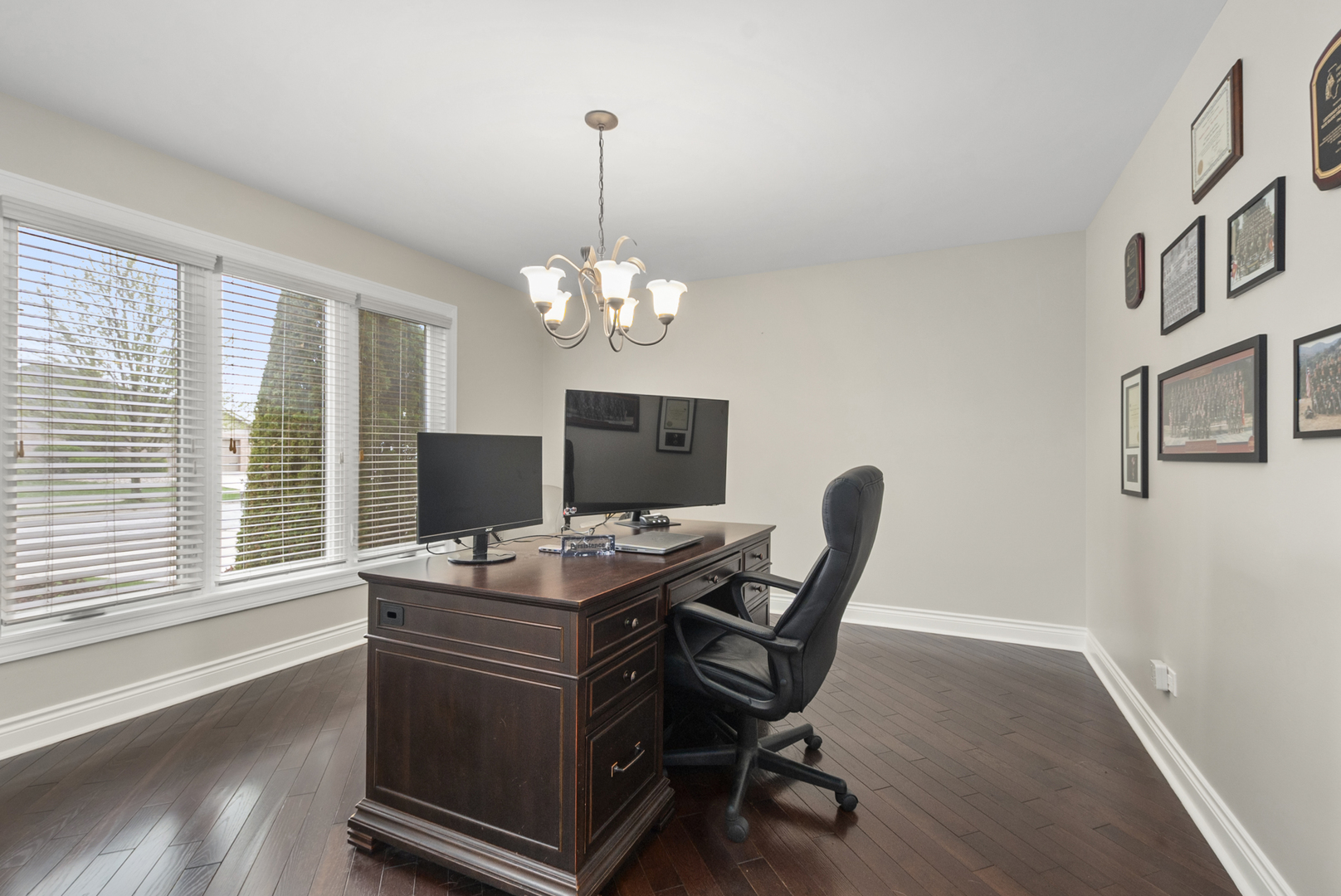 9018 Glenshire Street, Tinley Park, IL 60487