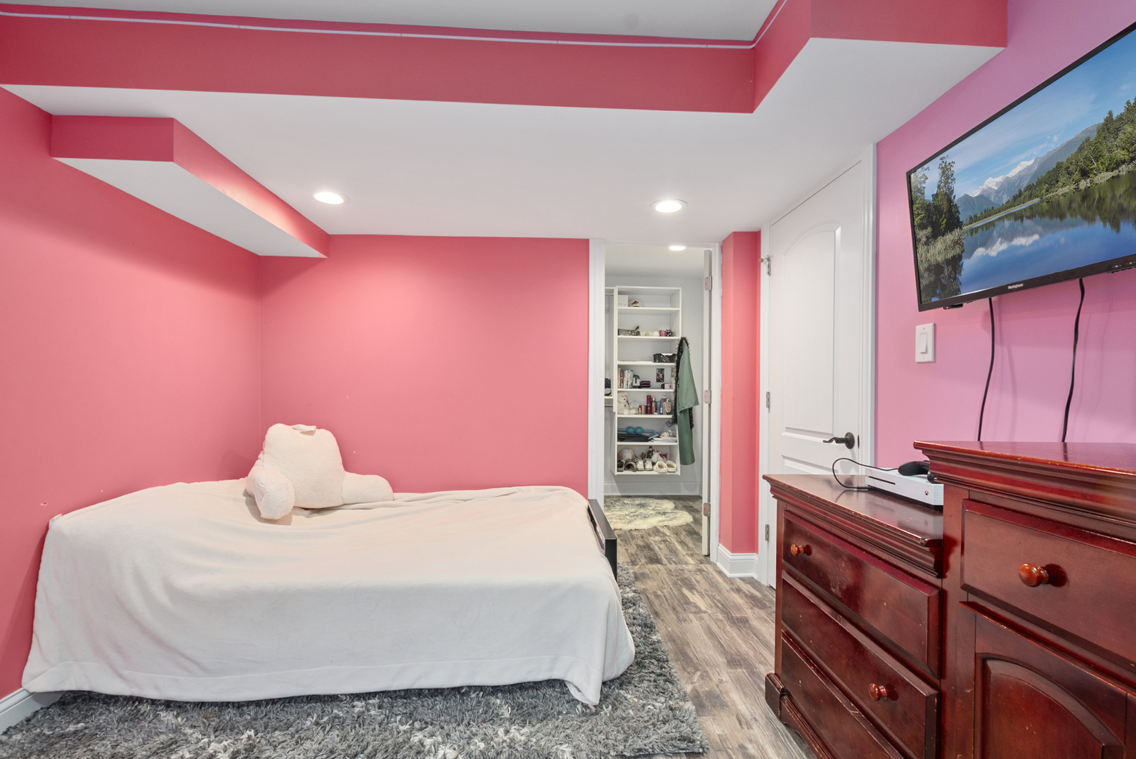 9018 Glenshire Street, Tinley Park, IL 60487