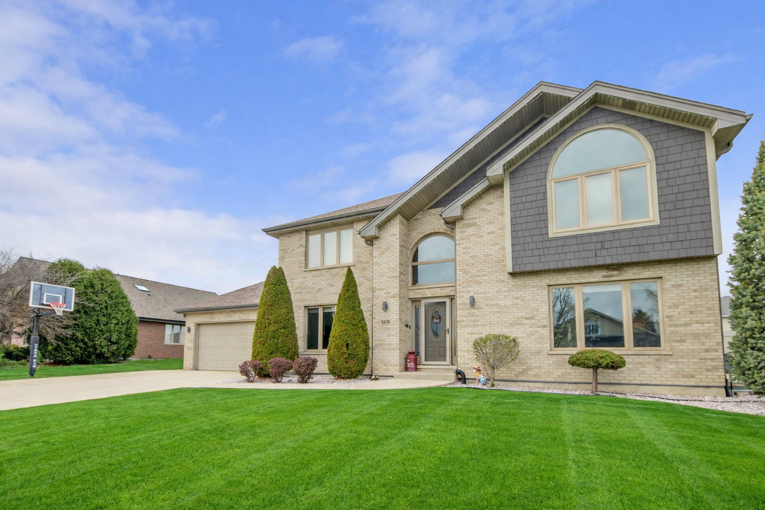 9018 Glenshire Street, Tinley Park, IL 60487