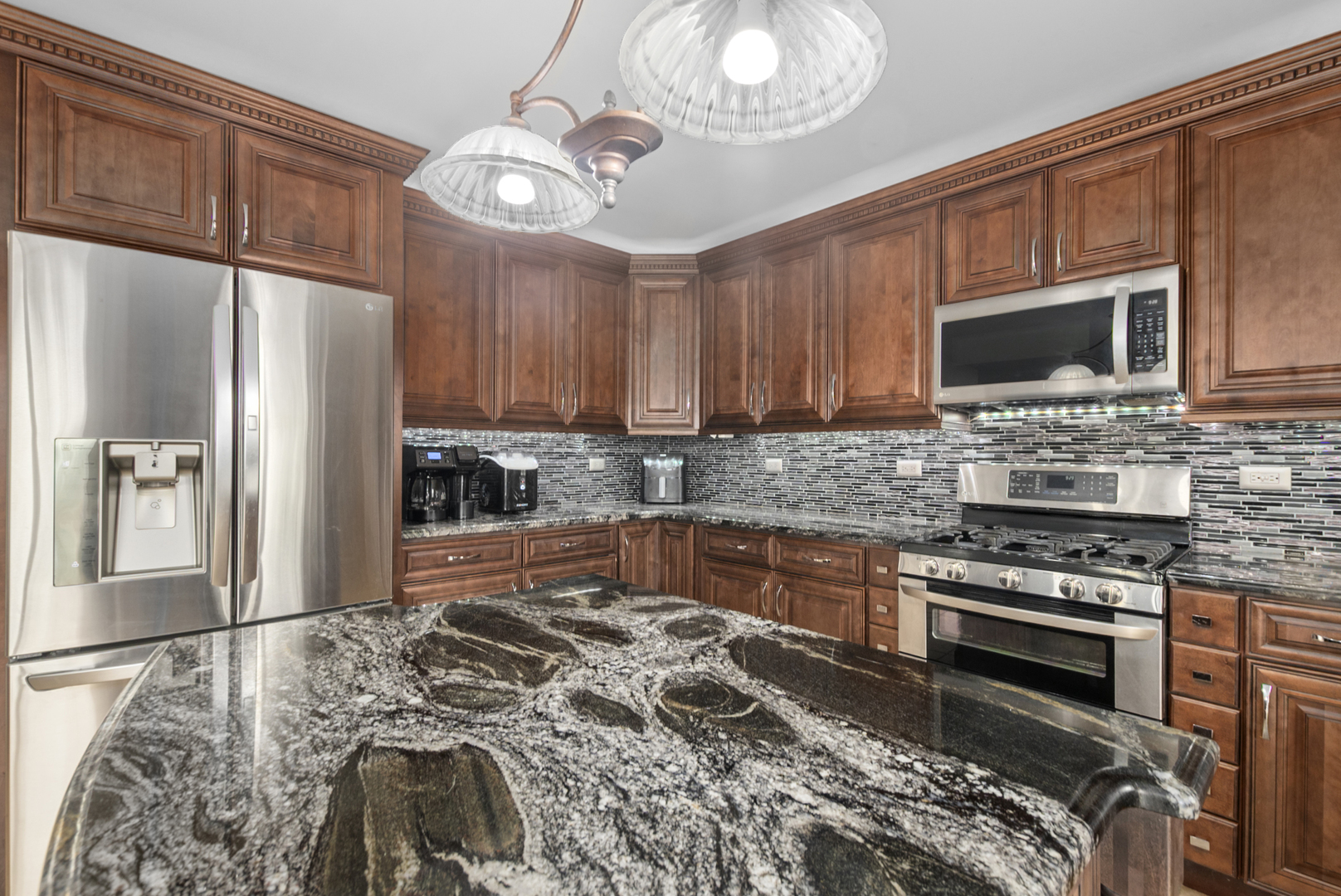 9018 Glenshire Street, Tinley Park, IL 60487