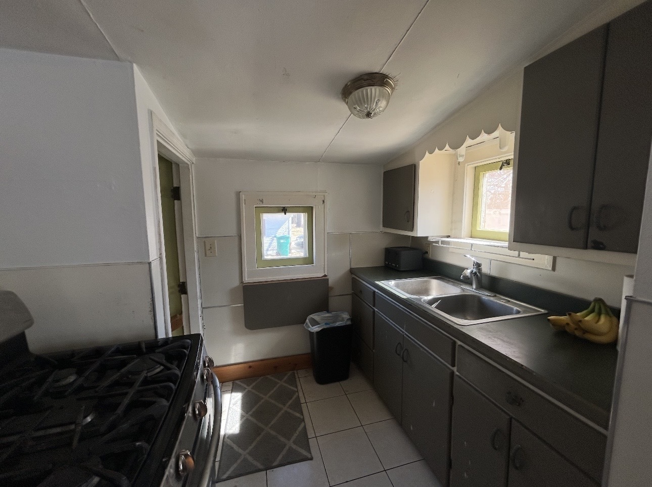 22 Berkley Avenue, Joliet, IL 60433